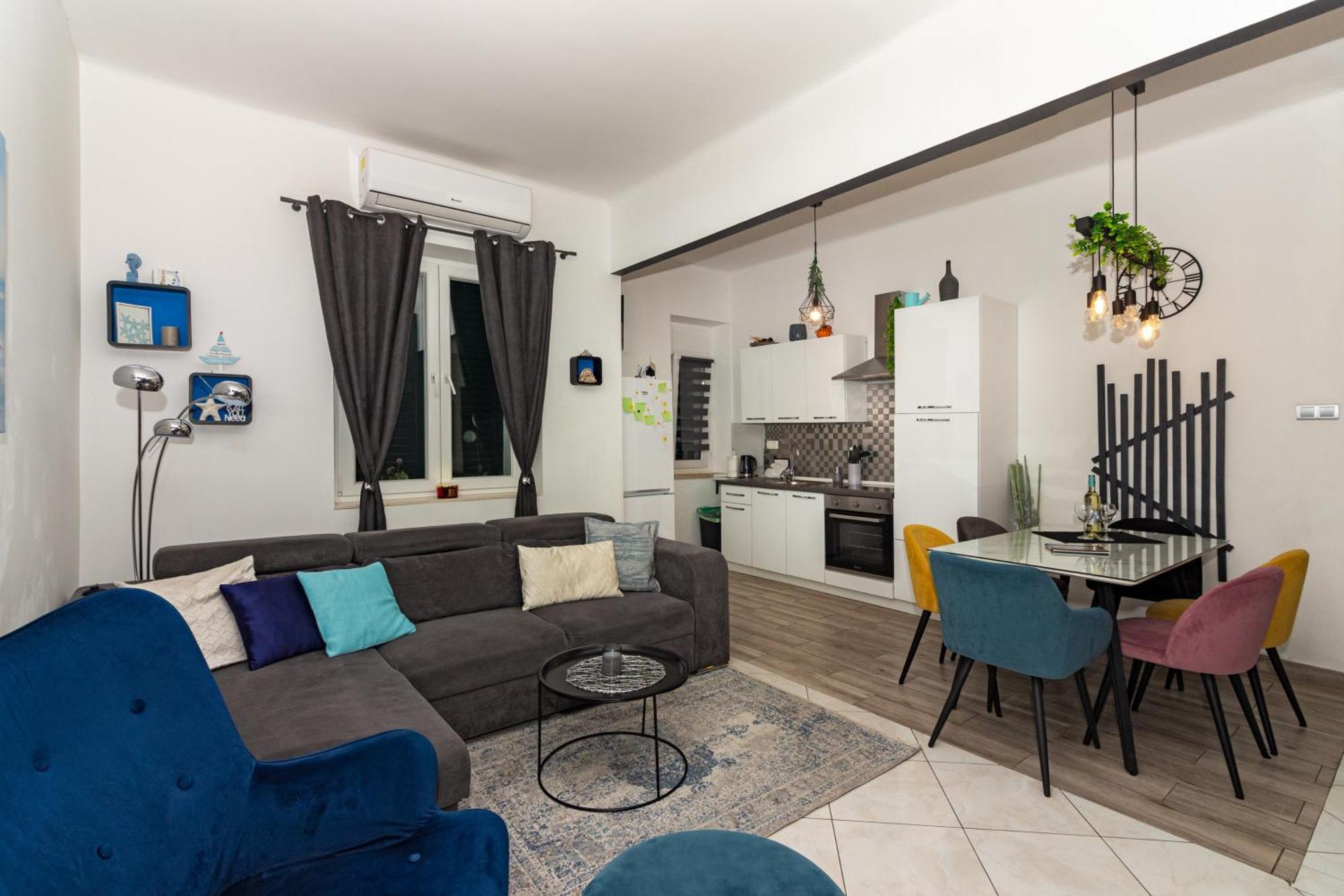 Spacious Apartment Center Split Exteriör bild